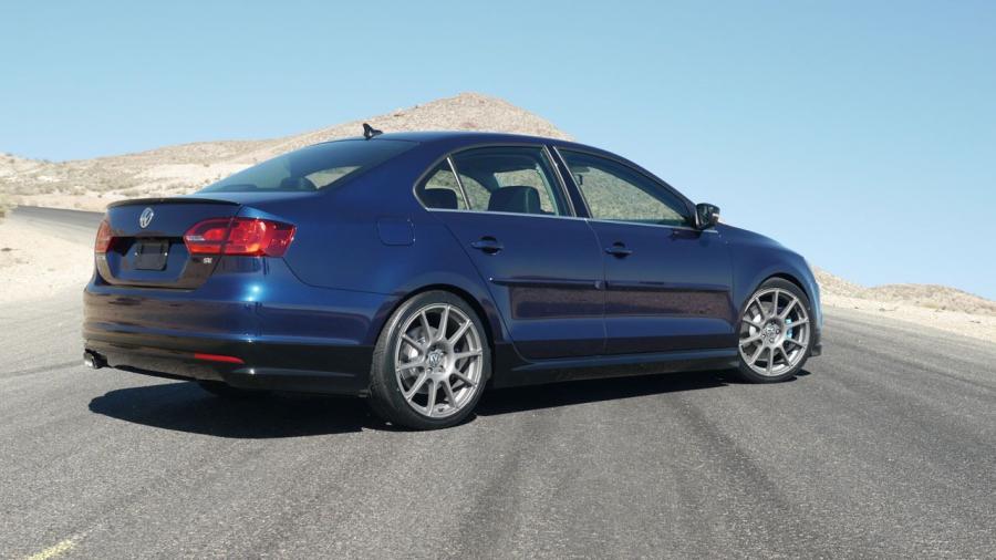  Volkswagen Jetta Helios Tribute 2014 года  (фото 19 из 20)